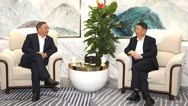 �й����й�˾Э��᳤��־ƽ��¾��Ӷ��³����л��