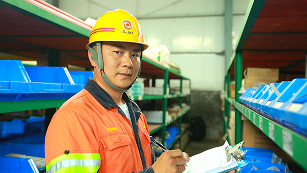 6165cc��ɳ��վԱ���¾���ˮ��ͯ